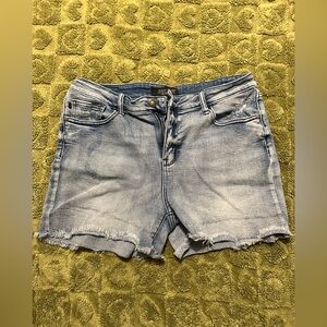 Judy Blue shorts- stretchy